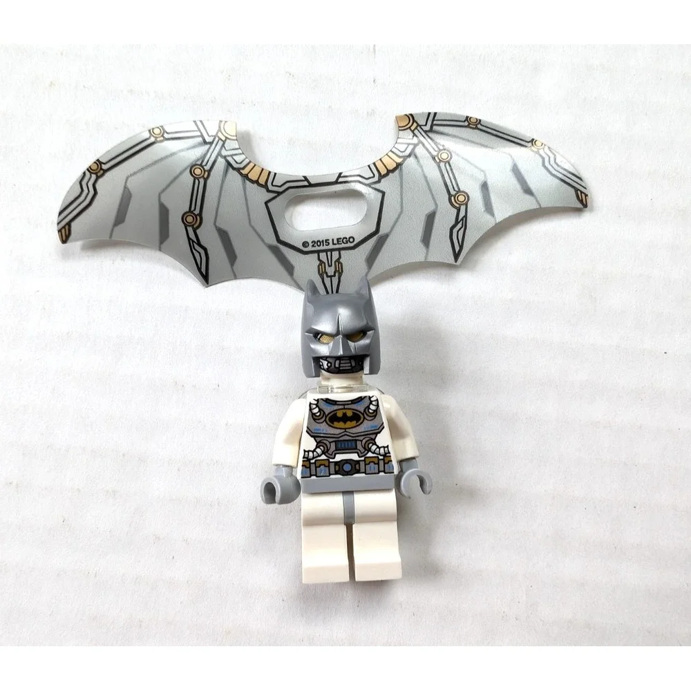 READ Lego 76025 Space Batman Minifigure w/Wings